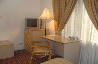 Room Deluxe AC -1, Civic Inn Guest House